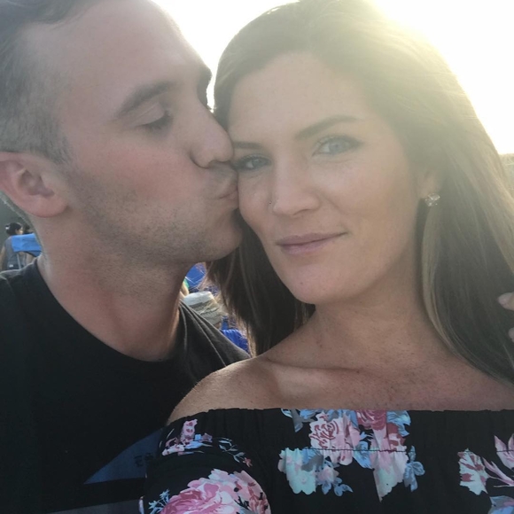 Meet your Posher, Danielle - Picture 1 of 1